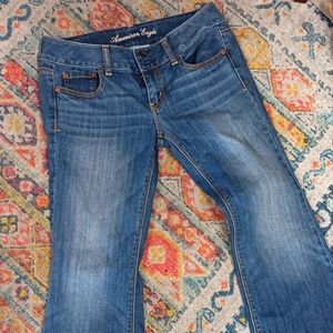 AE Artist Cut Jeans